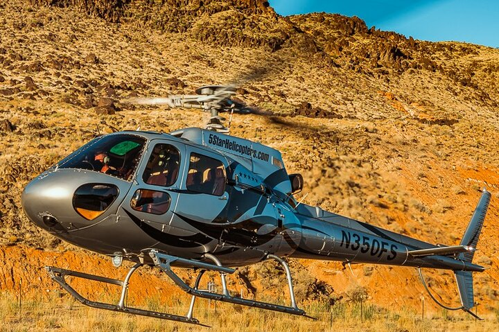 35 Mile - Zion National Park Panoramic Helicopter Flight - Photo 1 of 8